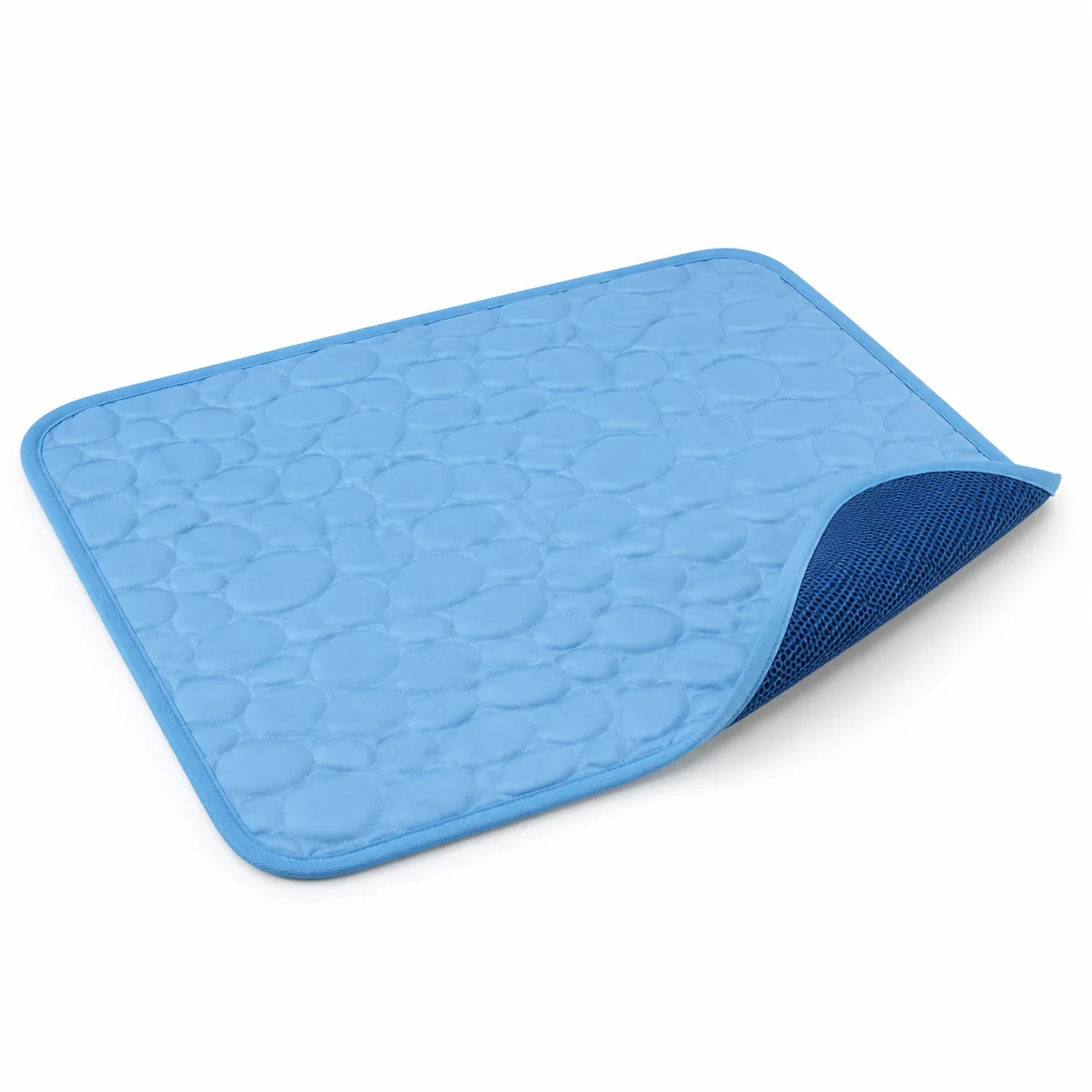 Frimouf Ice cooling mat seen at three-quarter angle, with one corner lifted